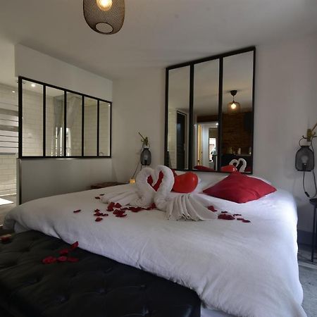 Appartement Jacuzzi Privatif : Urban Love Verneuil d'Avre et d'Iton Buitenkant foto