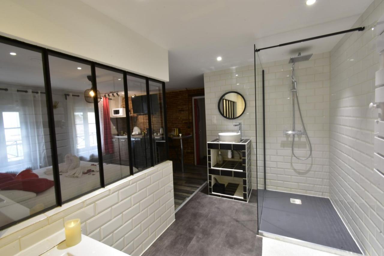Appartement Jacuzzi Privatif : Urban Love Verneuil d'Avre et d'Iton Buitenkant foto