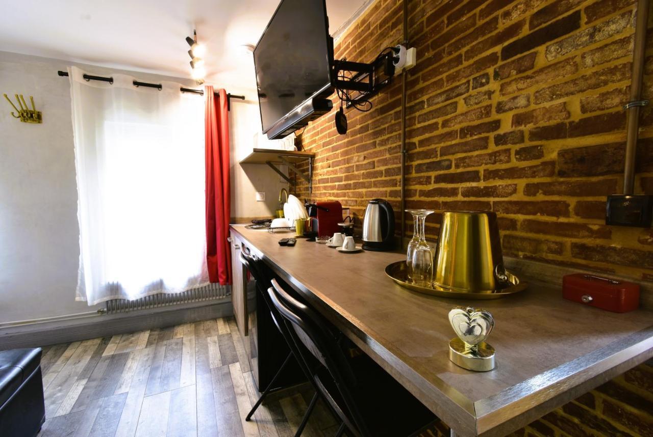 Appartement Jacuzzi Privatif : Urban Love Verneuil d'Avre et d'Iton Buitenkant foto